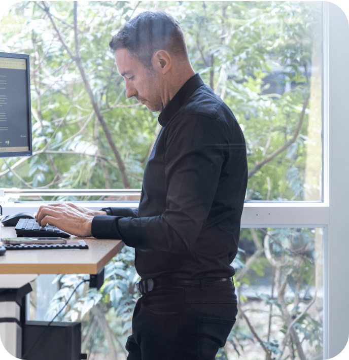 hero banner half image desktop (11)